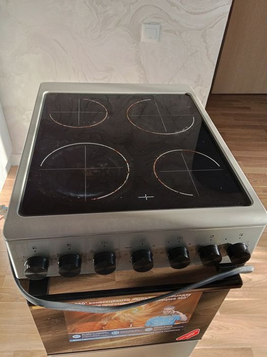 Продам плиту электрическую