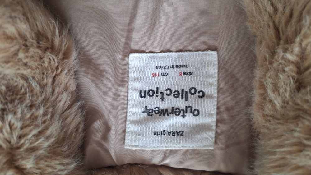 ZARA geaca fetite marime 116 stare foarte buna