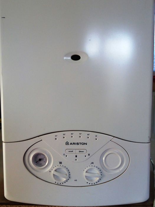 Depozit piese s.h.centrale ARISTON diverse modele