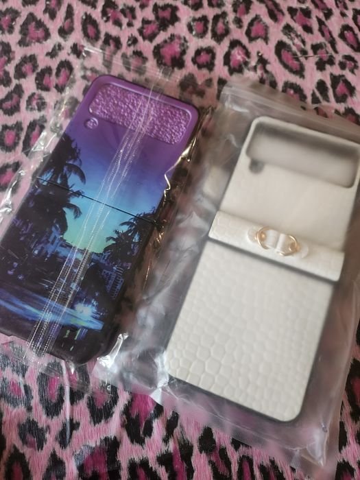 Нови калъфи samsung flip galaxy 4