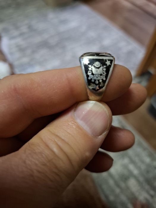 Продам серебряную печатку