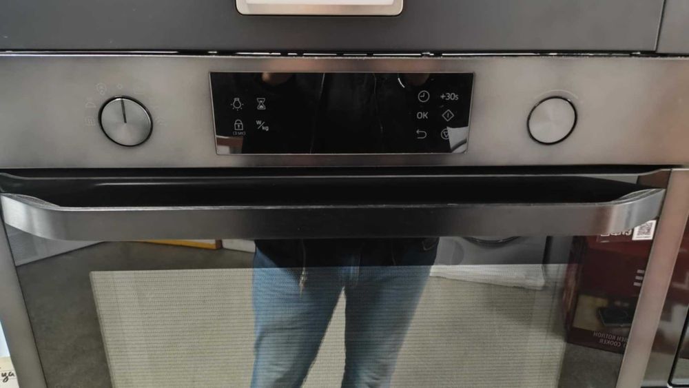 *Ново* Компактна микровълнова за вграждане Samsung-Самсунг