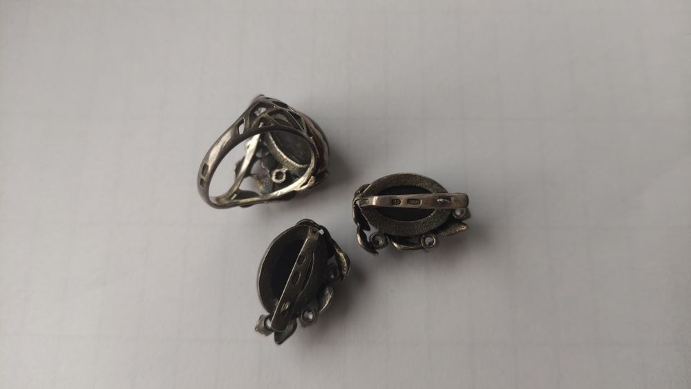 Кольцо и серьги из серебра с обсидианом