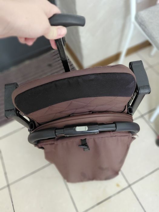 Коляска прогулочная