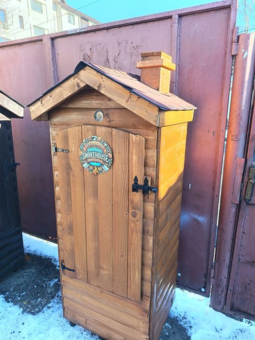 Afumătoare din lemn masiv lambriu semirotund de 2 cm cu  sistem fum