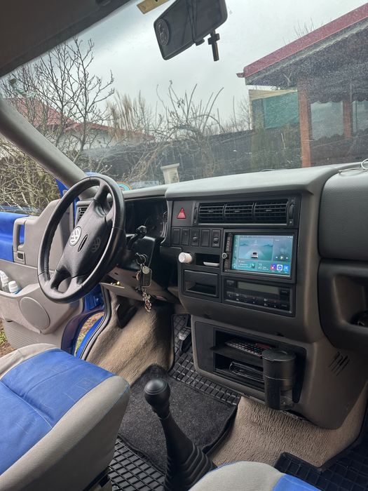 VOLKSWAGEN Transporter 2000 — imagine 5