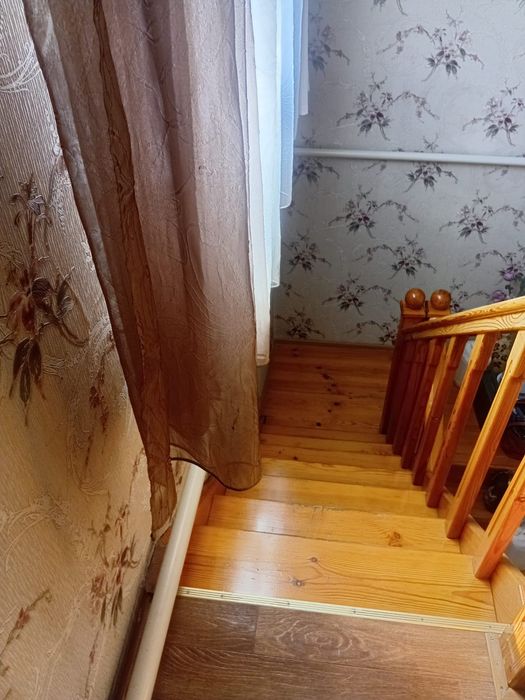 Продам дом с гаражом.