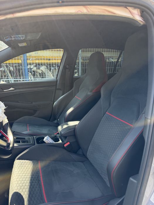 Volkswagen GOLF 8 GTI 2.0 2021 BENZINA AUTOMAT 245 cai 2022 85.000 KM usor avariat / avariate / lovit