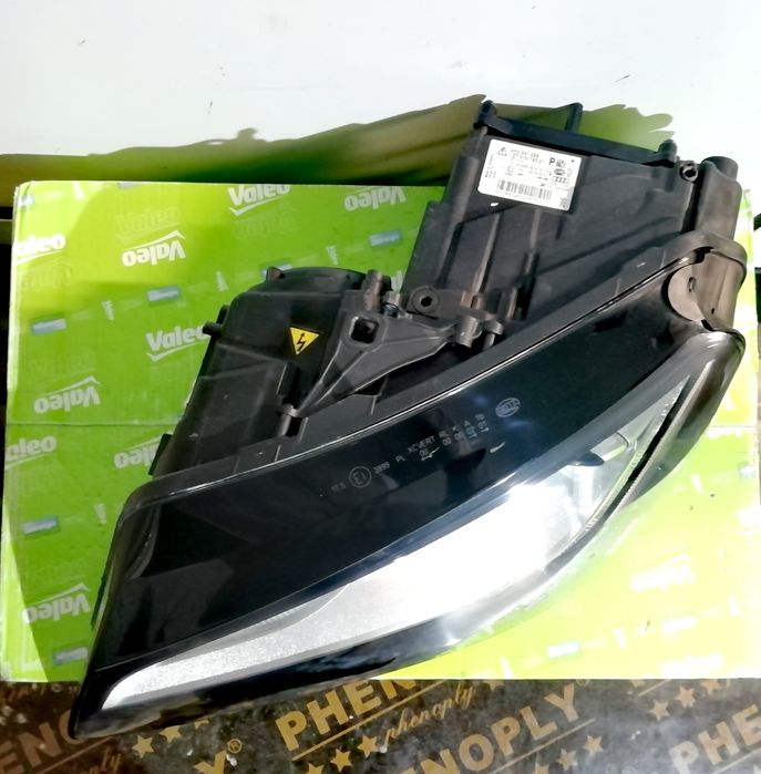 Фар Фарове за Ауди А8 4Н / Audi A8 4H Bi-Xenon + Led - Завиващ.