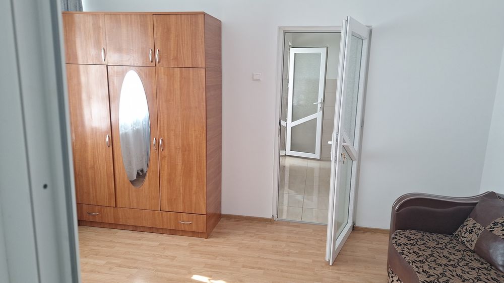 Inchiriez apartament 2 camere