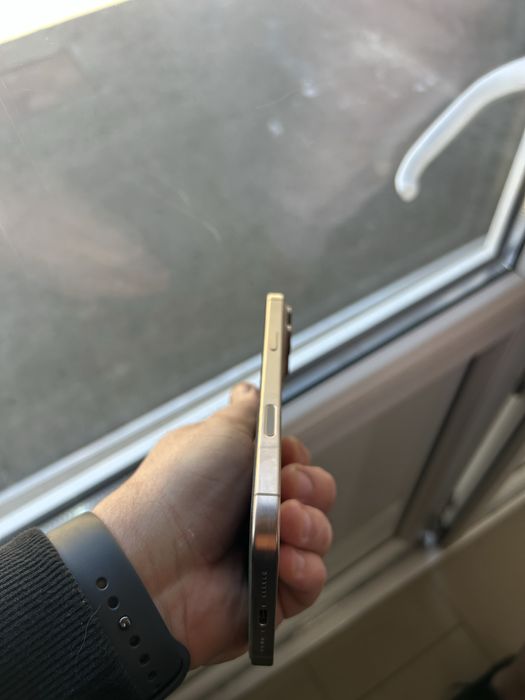 iPhone 16 pro max 256 gb desert titanium