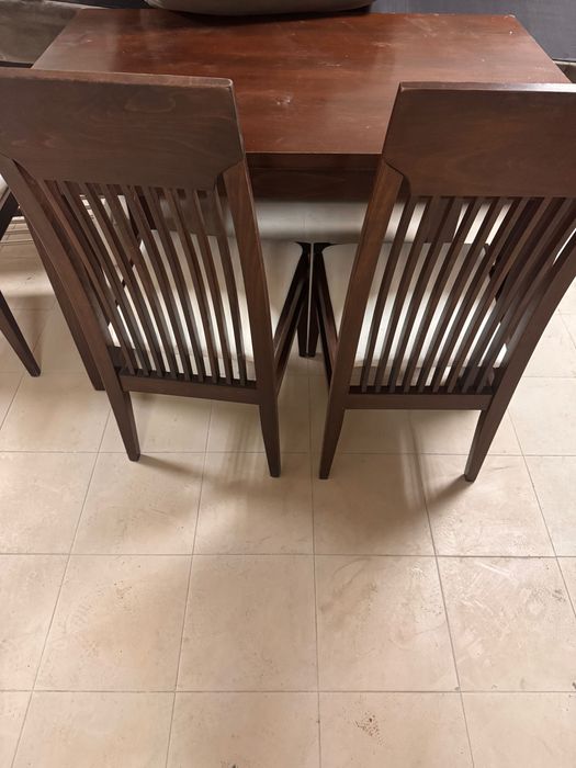 Разтегателна трапезна маса с 6 стола