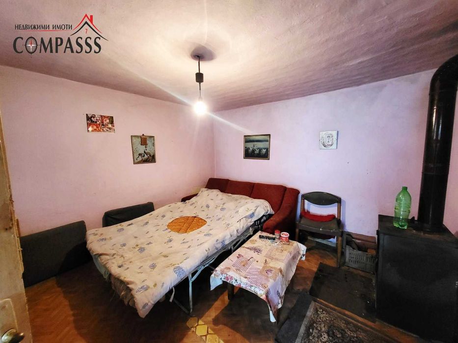 гр. Ген. Тошево-ЦЕНТЪР, Обл. Добрич, къща с двор – 45000евро