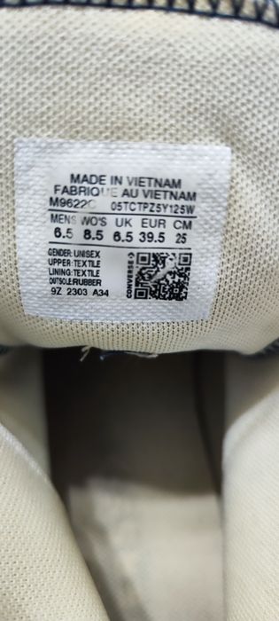 Vând tenisi Converse mid-high unisex Chuck Taylor All Stars, Bleumarin