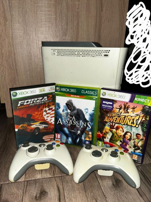 Consola xbox 360 (3 jocuri,si încărcător pentru baterie speed link)