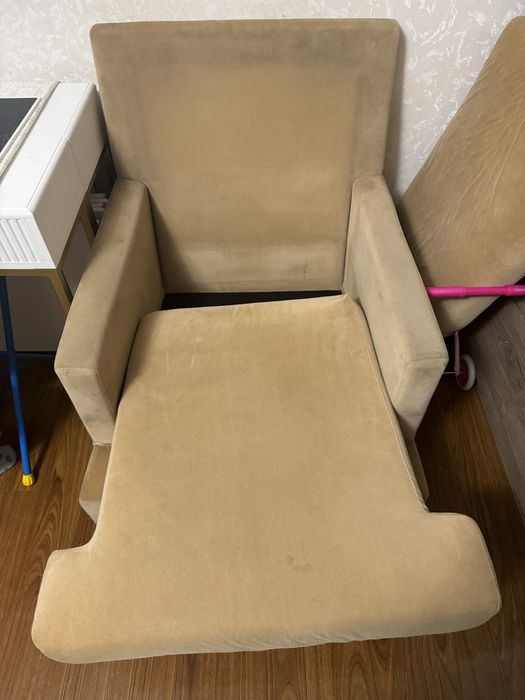 Кресло для гостинной, кабинета