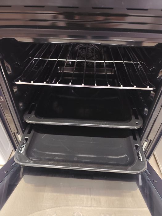 Электроплита "Midea"