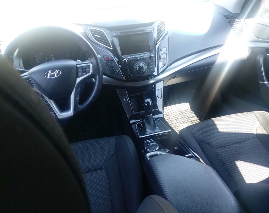 На Части Хюндай И40 Hyundai i40 Автоматик 1.7crdi