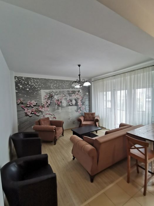 Vând apartment 2 camere str Rezervelor nr 72