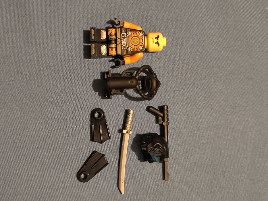 Lego ninjago : Garmadon ,Lloyd,Kai,Cole,Wyldfyre