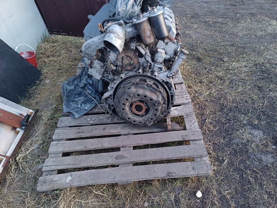 Продам двигатель камаз