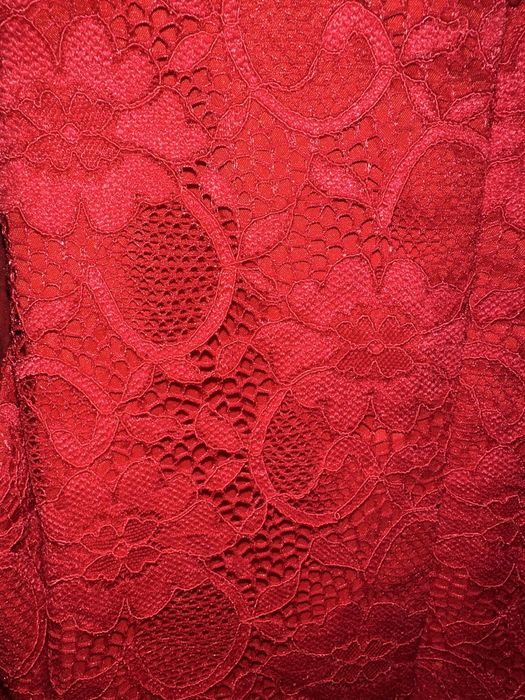 Червена детска рокля