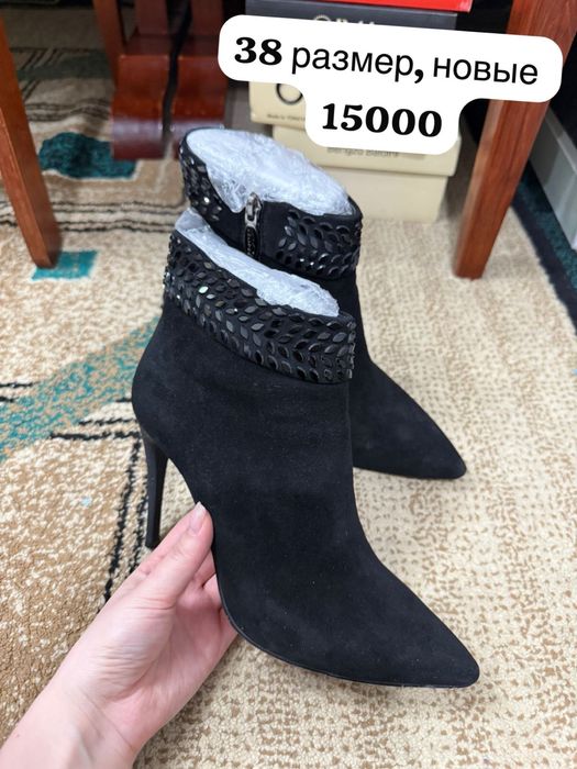Продам женскую обувь