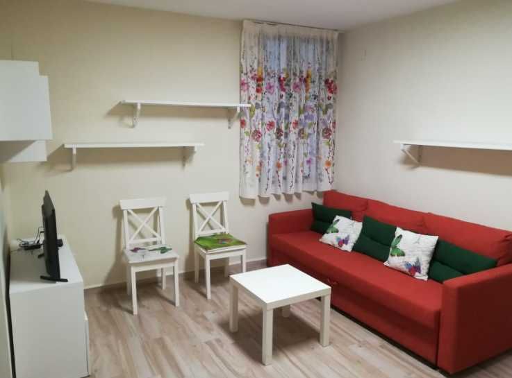 Дава се под наем Тристаен апартамент в Пловдив, Коматево - 90 кв.м за 336.6 € - Снимка #2