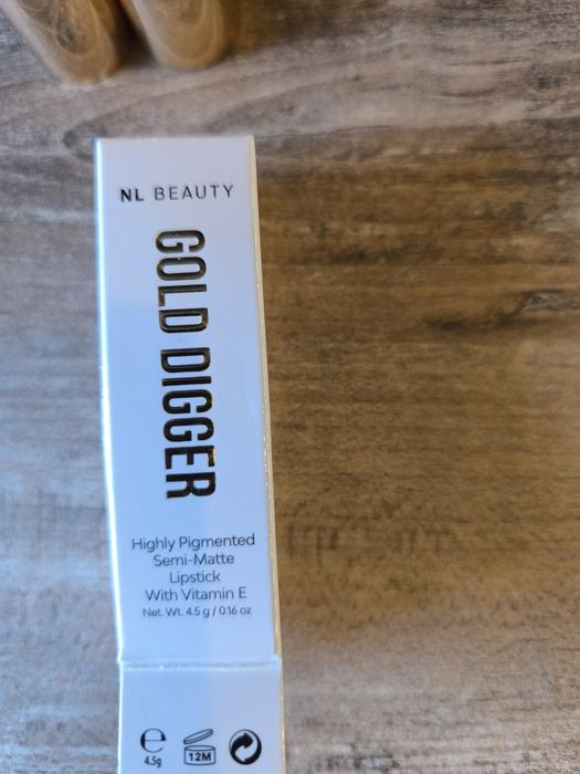 Червило NL beauty