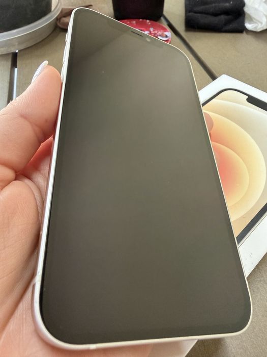 Iphone 12 White