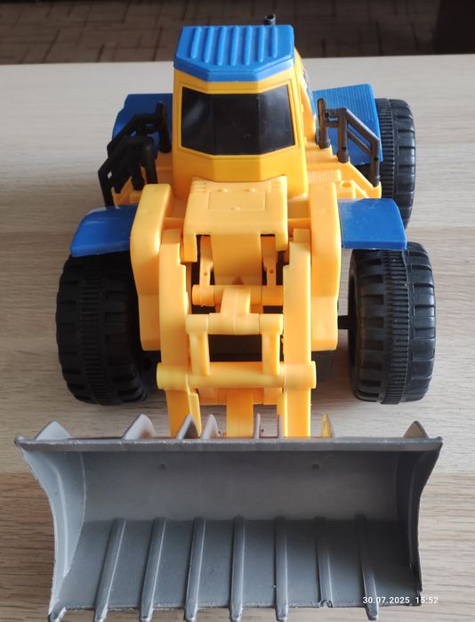 Детские игрушечные машинки