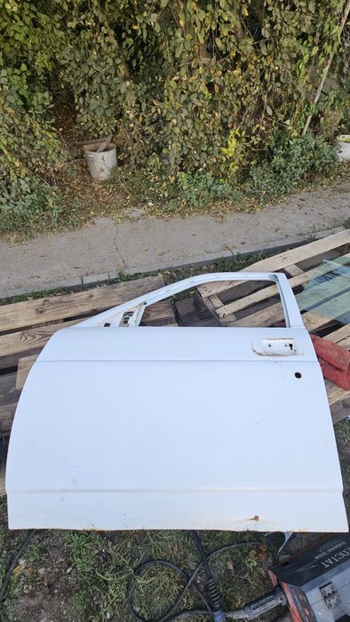 Продам двери на Приору