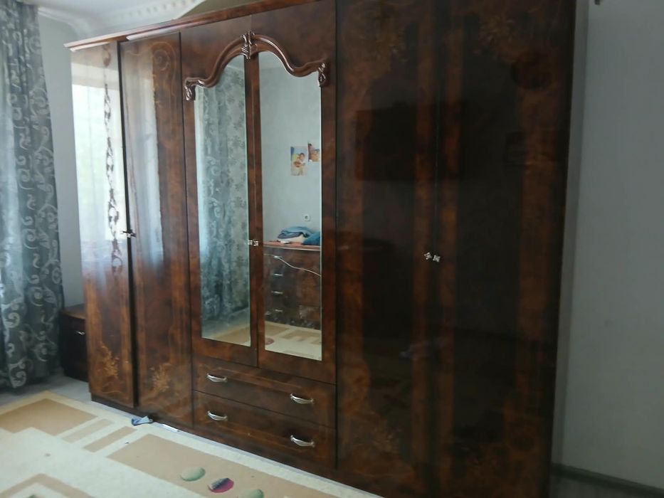 Продам шкаф и камод