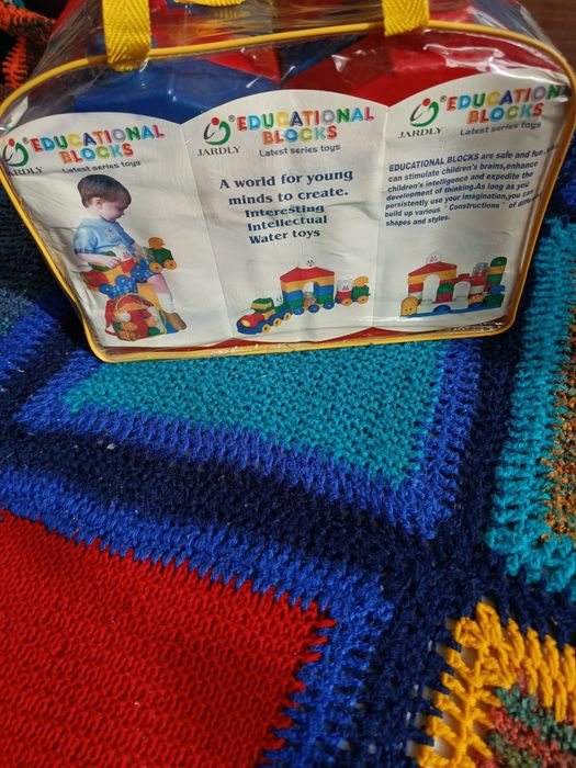 Лего,  аналог крупного размера