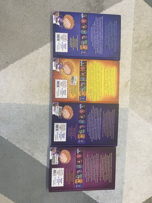 Продаю книги «Мейзи Хитчинс»