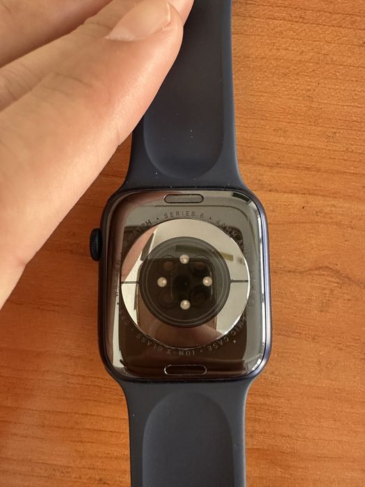 Apple Watsh 6seri 44mm