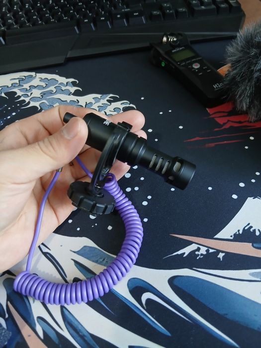 Микрофон для камеры, Road