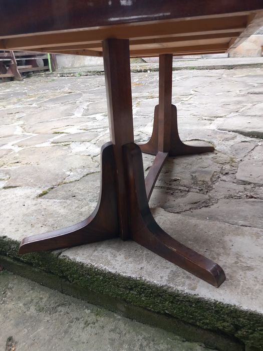 Разтегателен холна маса