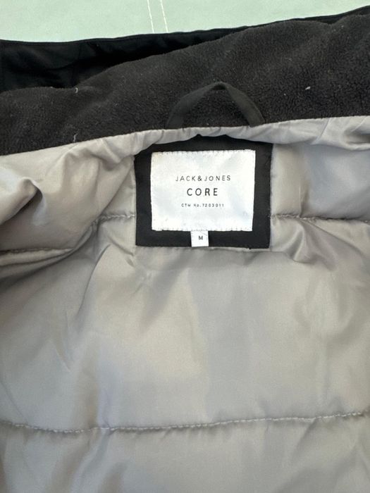 Продам зимнюю куртку