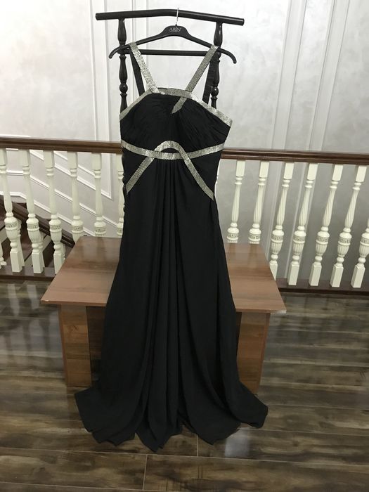 продам платье новый