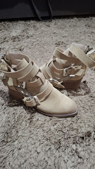 Разгружаю гардероб