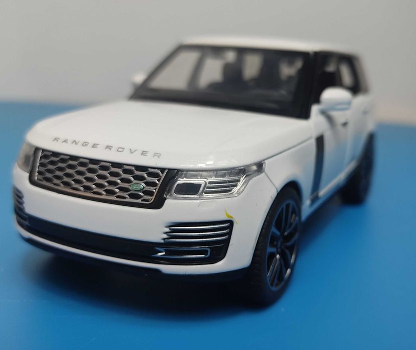 Метална кола макет 1:32 на Range Rover играчка подарък за момче