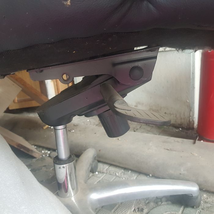 Кресло офисное б у