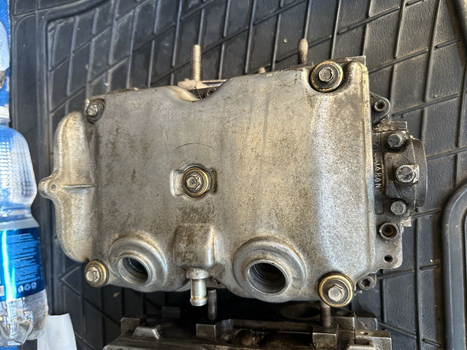 Головы Subaru Outback EJ25 2,5 объем.