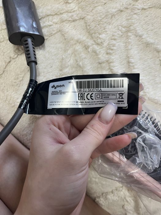 Продаю новый оригинальный дайсон