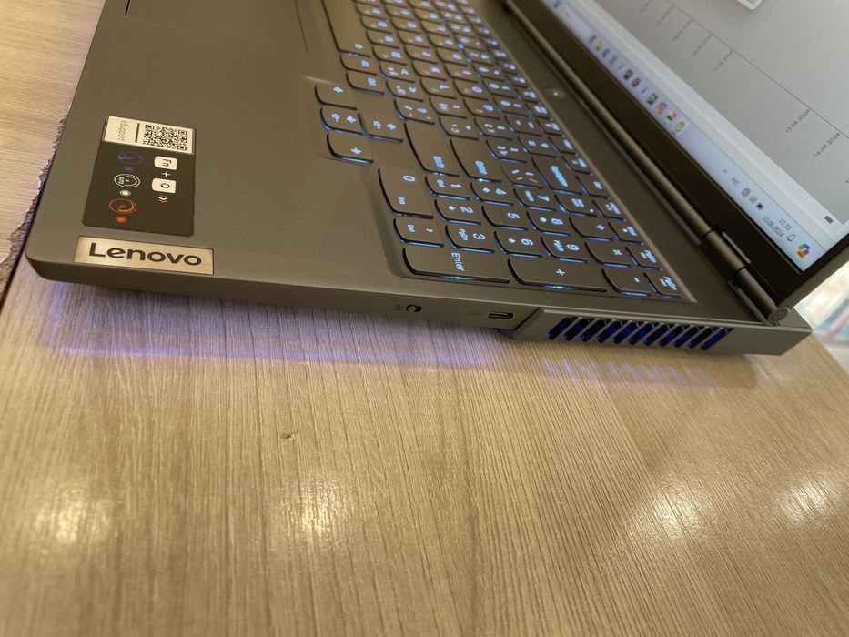 Топовый ноутбук Lenovo Legion 7 RTX 3070