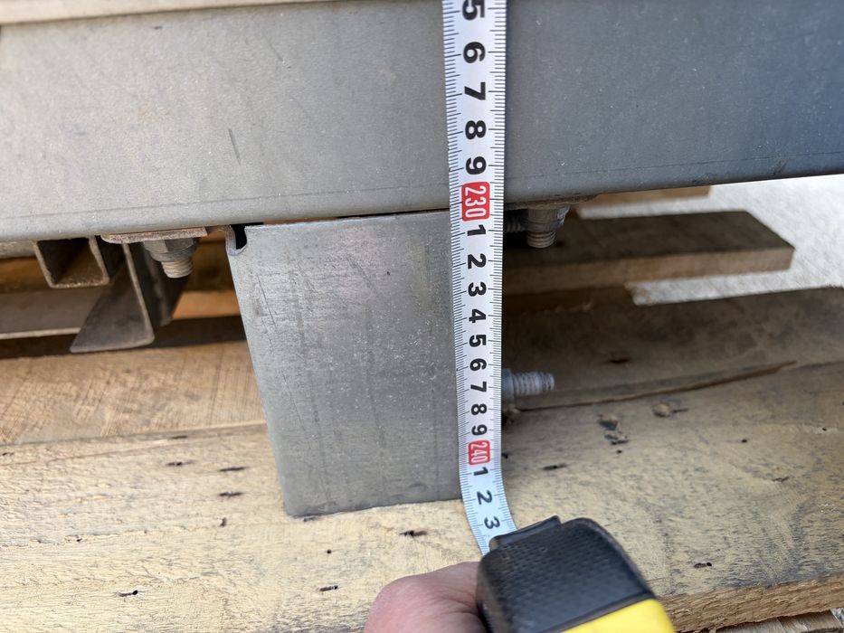 Алуминиева каросерия ( преместваема работилница склад)