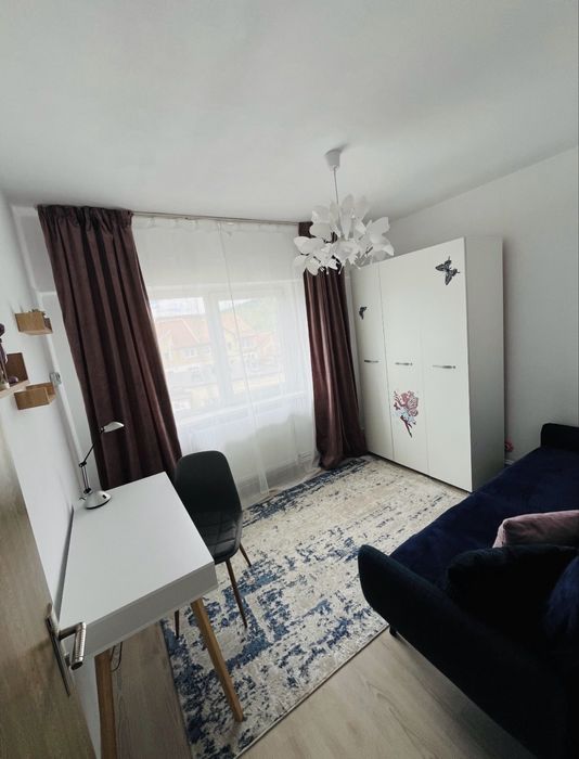 Vand apartament cu 3 camere ultra central