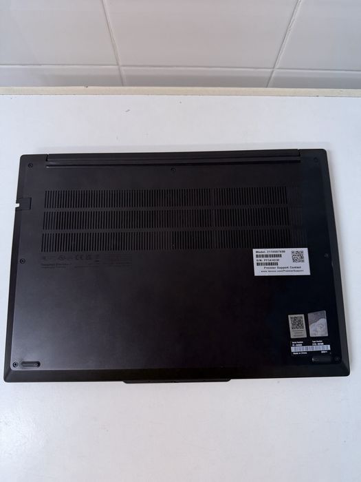 Lenovo E14 Gen 7 Ryzen 7 250W 1TB 32GB DDR 5