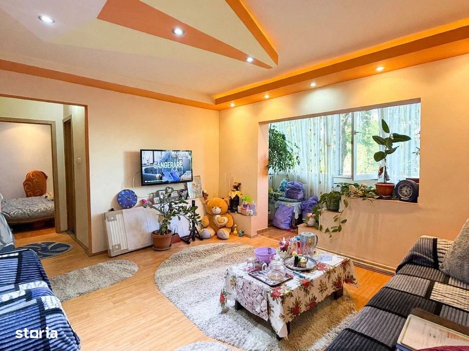 Apartament 3 camere, confort 1, etaj 1, centrală, amenajat
